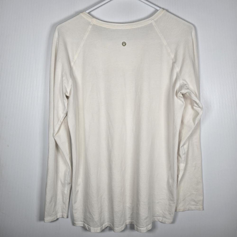 Lululemon Cream Emerald Long Sleeve Lunar New Year T-shirt No Size Very Soft - Picture 2 of 9